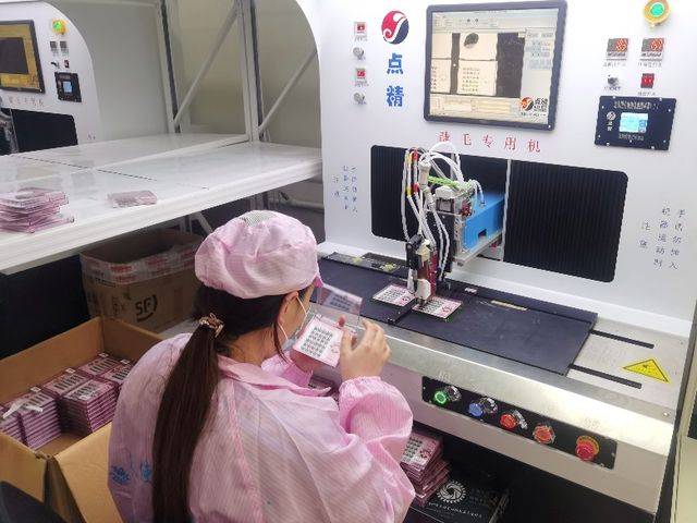山東小伙電商創業記 拼多多賣假睫毛，單品銷售數百萬單，五年工廠產能激增50倍